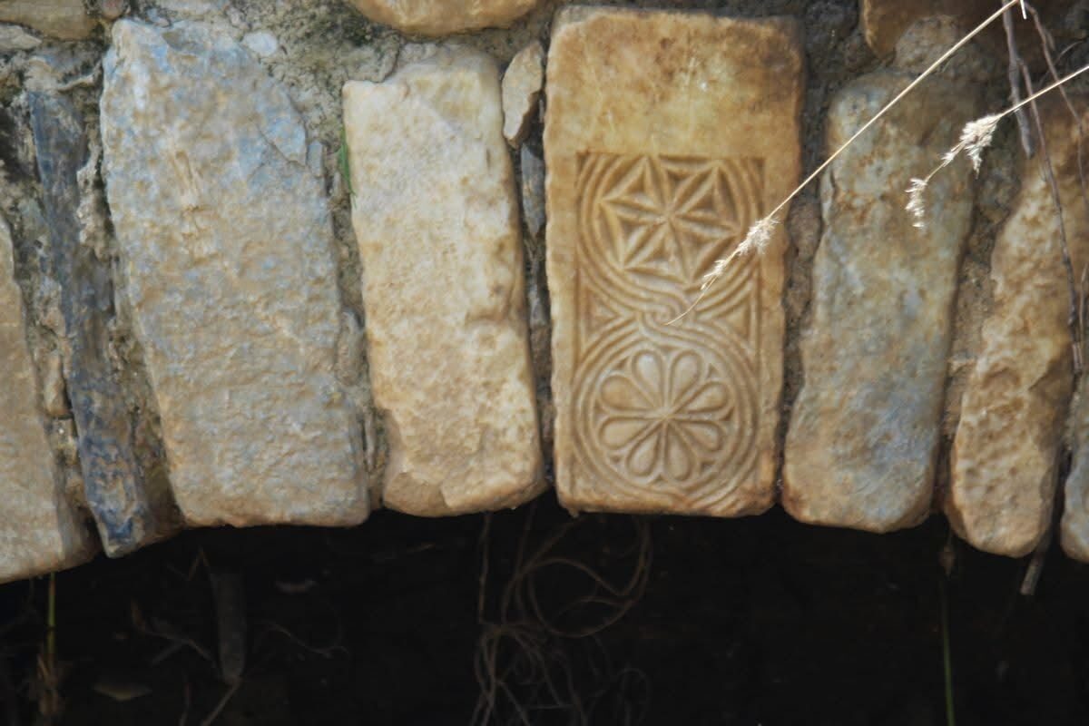 Aydın’ın Söke ilçesine bağlı Sarıkemer Mahallesi’nde, Büyük Menderes Nehri üzerinde