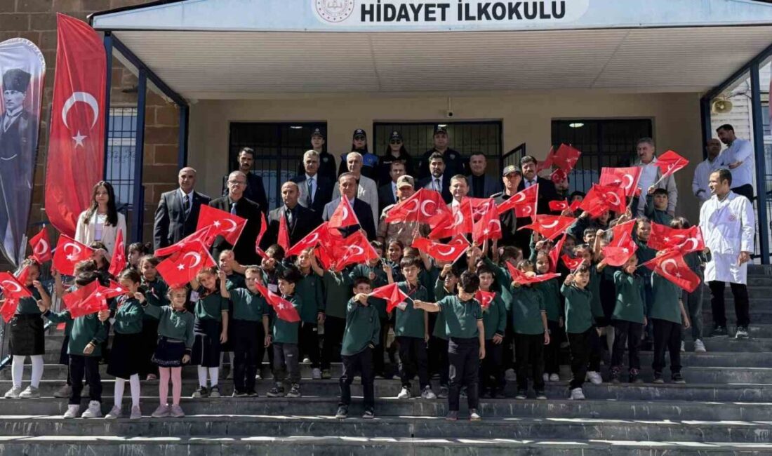 Bitlis’in Tatvan ilçesinde 2025-2026 eğitim öğretim yılının başlaması nedeniyle “İlköğretim