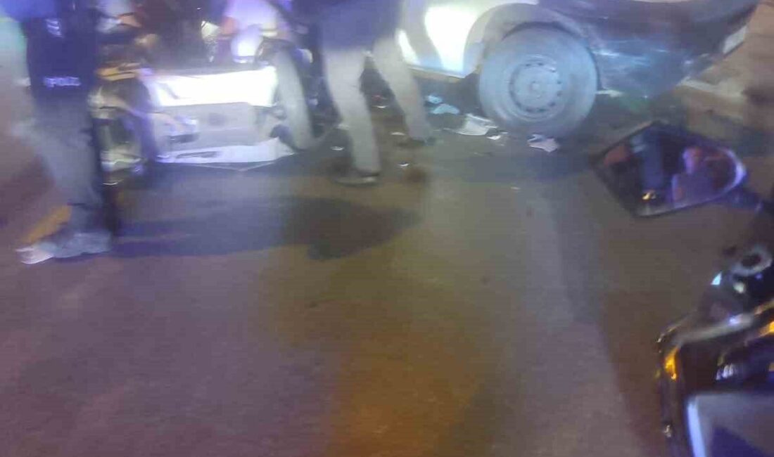 Denizli’de Otobüs Yolu projesi nedeniyle tek şeride düşürülen İstiklal Caddesinden