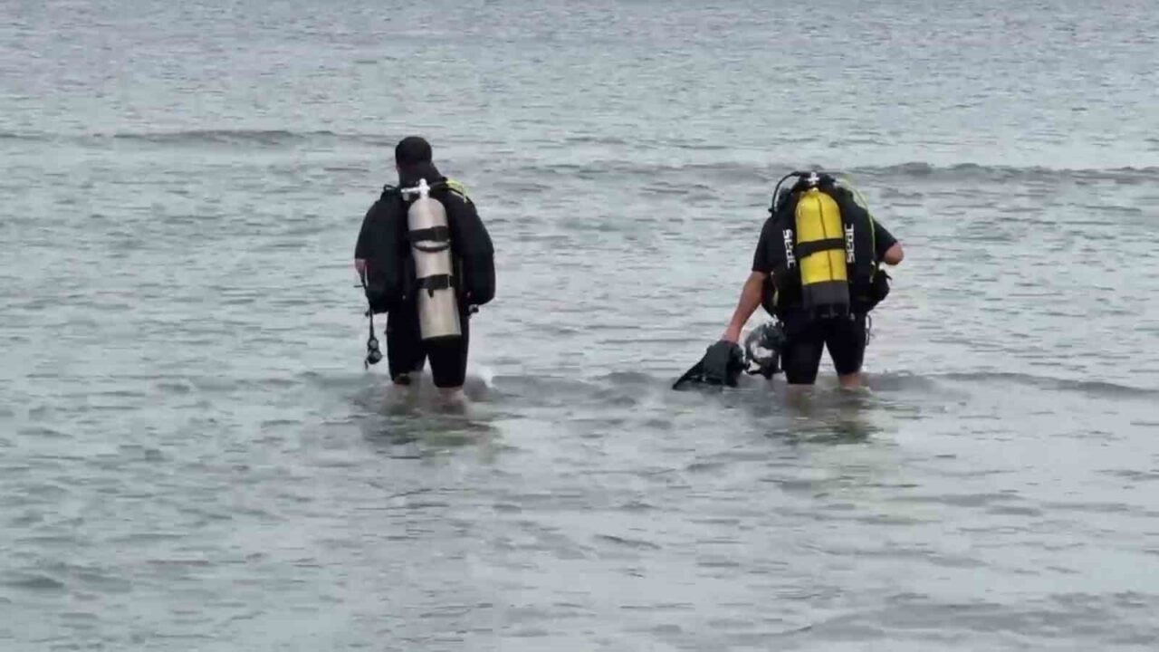 Tekirdağ’ın Marmaraereğlisi ilçesinde denize giren kadını bulmak için sabah saatlerinden
