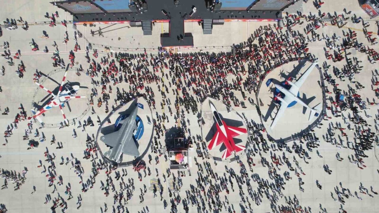 Milli teknoloji hamlesinin en büyük sahnesi TEKNOFEST’in etkinlik alanı havadan