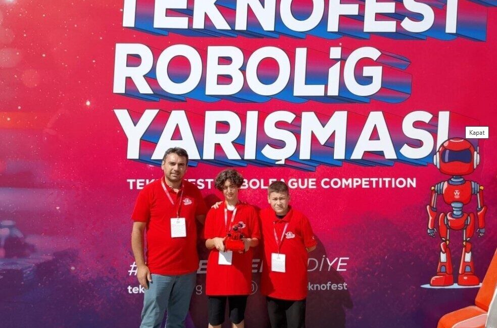 TEKNOFEST’e Eskişehir’de katılan Ata Ortaokulu Pro_je7 Takımı, 2025 Robolig Yarışması