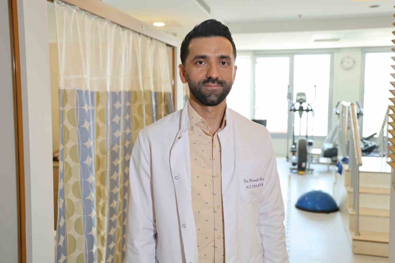 Tablet, telefon ve bilgisayar kullanımının aşırı artması, gençlerde postür (duruş)