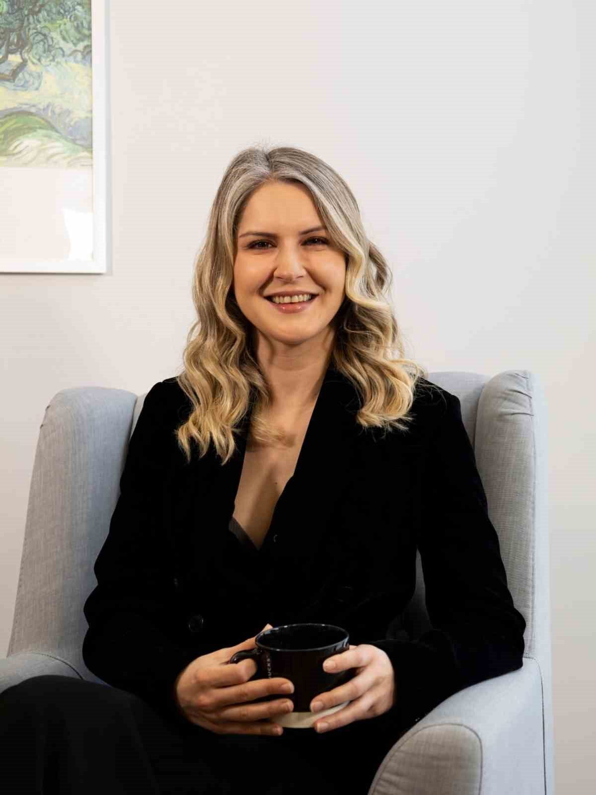 Son dönemde birçok kişi, ruhsal sıkıntılarını hafifletmek için yapay zekaya