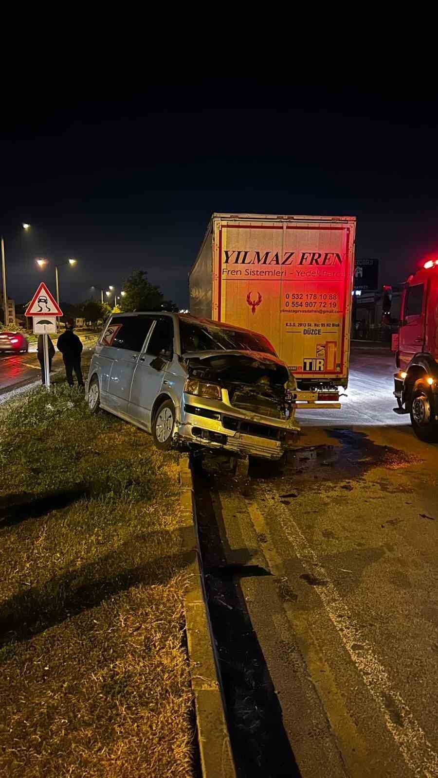 Bolu’da D-100 kara yolunda alkollü olduğu iddia edilen sürücü, direksiyon