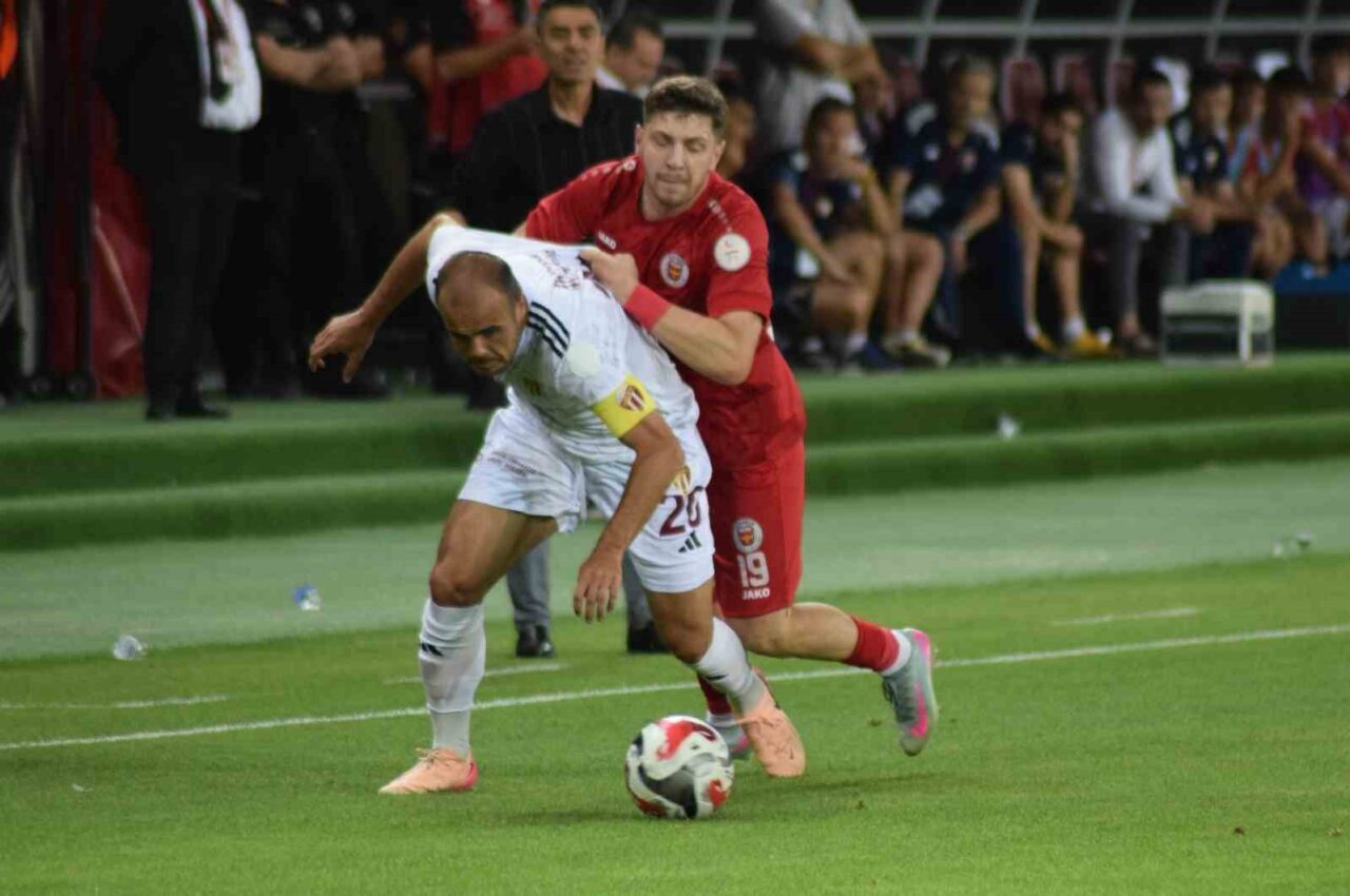 TFF 2. Lig Beyaz Grup 2. hafta mücadelesinde Karaman Futbol