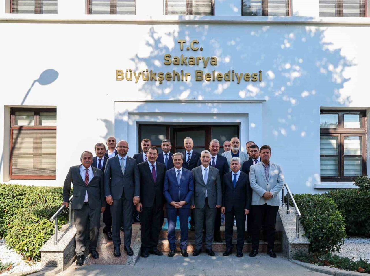 Sakarya’da bir dizi ziyaret gerçekleştiren Ticaret Bakanı Ömer Bolat, “Sakarya