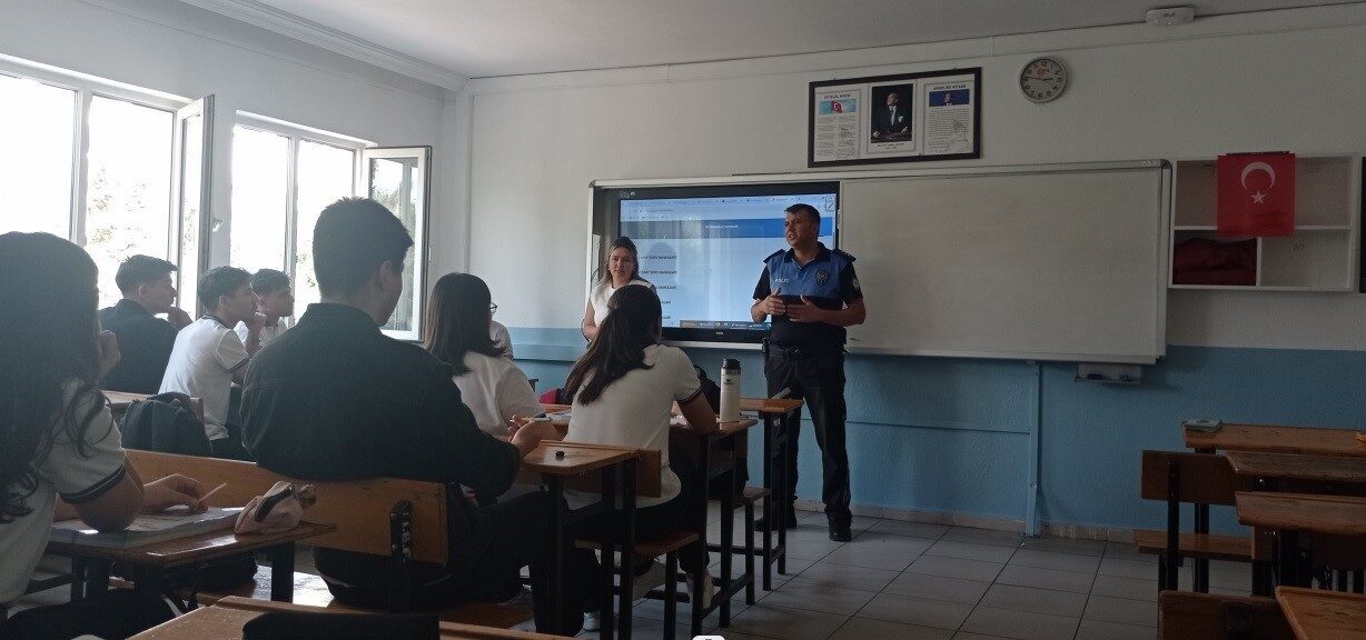 Niğde İl Emniyet Müdürlüğü Toplum Destekli Polislik Şube Müdürlüğü ekipleri,