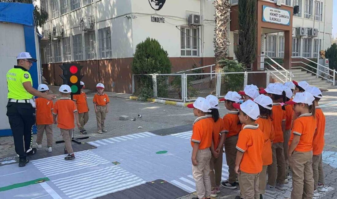 Hatay’da Trafik Şube Müdürlüğü’ne bağlı polis ekipleri tarafından 152 ilkokul