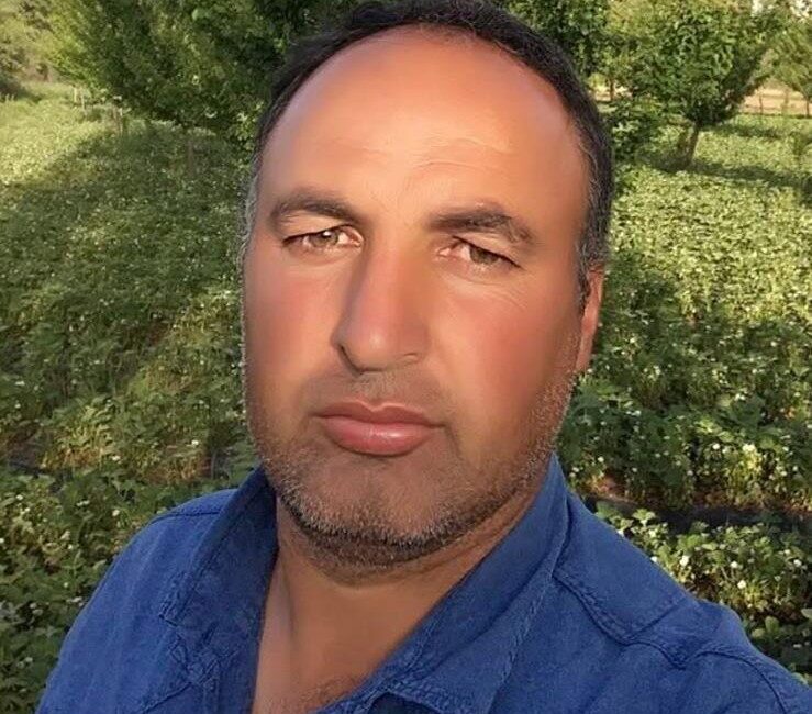 DENİZLİ (İHA) – Denizli’nin Buldan ilçesinde traktörüyle tarlaya giderken ağaca