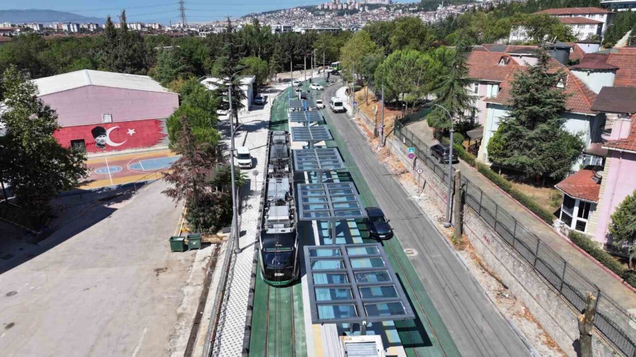 Kocaeli Büyükşehir Belediyesi’nin kademeli olarak hayata geçirdiği Alikahya Stadyum Tramvay