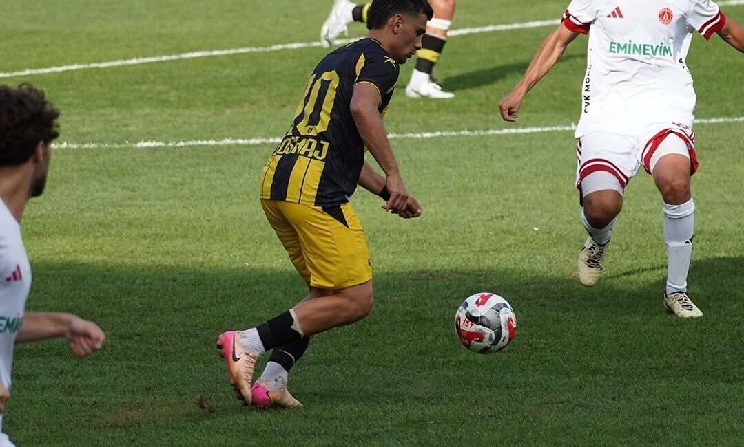 Trendyol 1. Lig’in 5. haftasında İstanbulspor, sahasında karşılaştığı Ümraniyespor’u 4-0