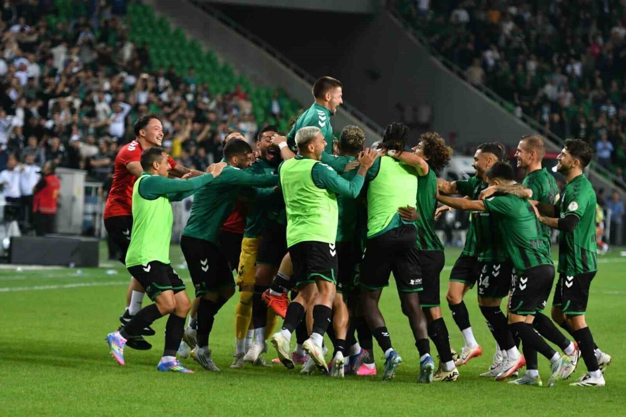 Trendyol 1. Lig’in 6. haftasında Sakaryaspor, sahasında karşılaştığı Amed Sportif