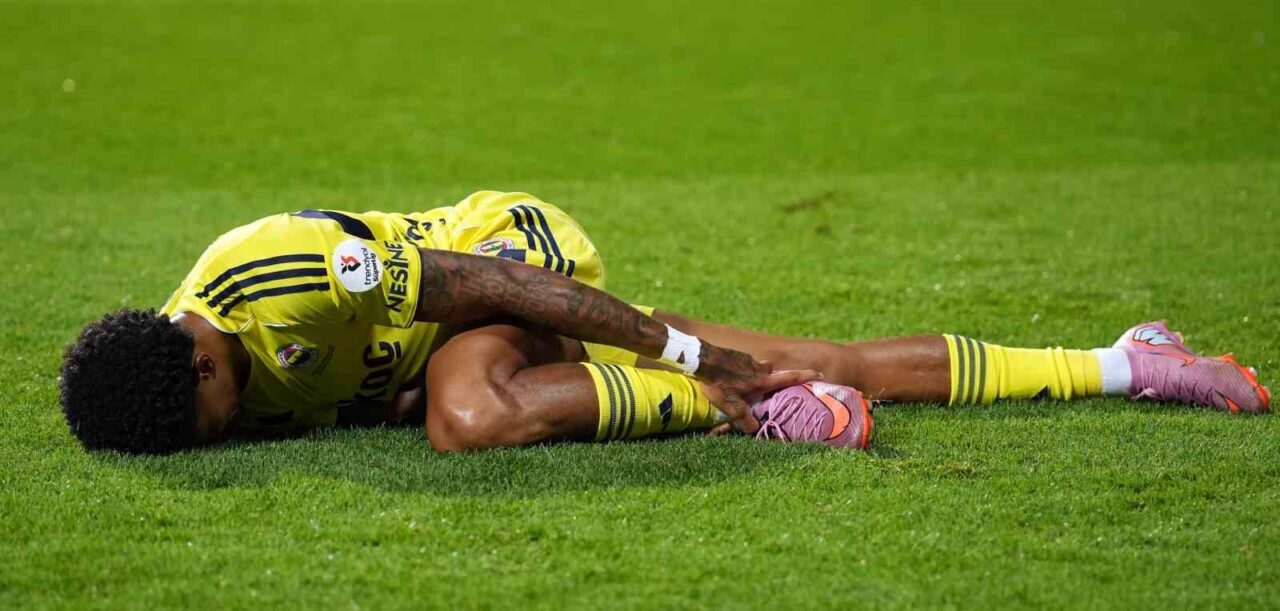 Trendyol Süper Lig’in 6. haftasında Kasımpaşa sahasında karşılaştığı Fenerbahçe ile