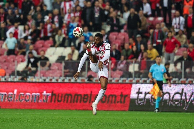 Trendyol Süper Lig’in 6. haftasında Samsunspor evinde Fatih Karagümrük ile