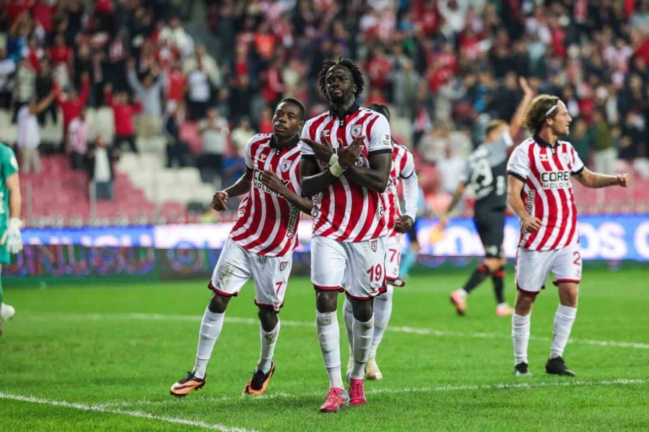 Trendyol Süper Lig’in 6. haftasında Samsunspor evinde karşılaştığı Fatih Karagümrük’ü