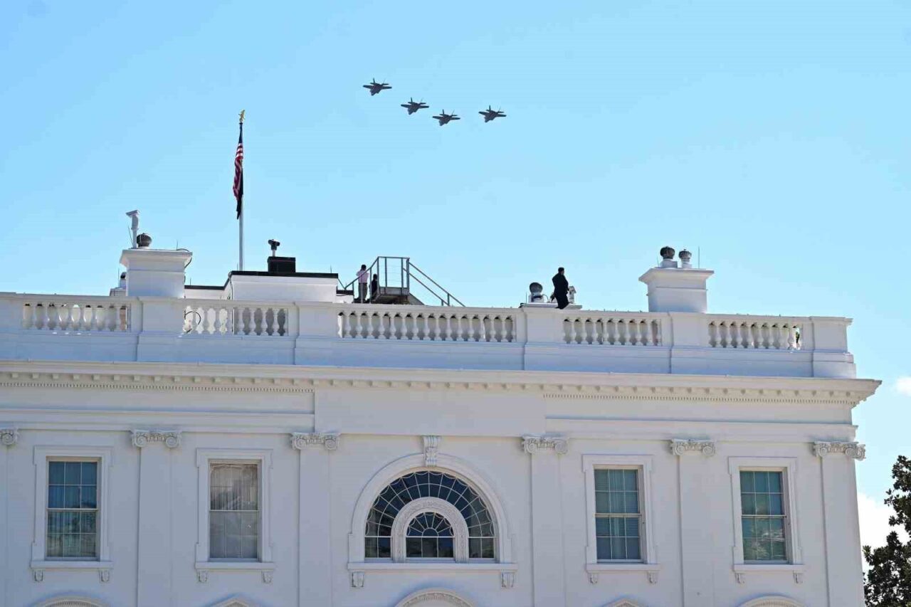 ABD Başkanı Donald Trump, Beyaz Saray’da Polonya Cumhurbaşkanı Karol Nawrocki