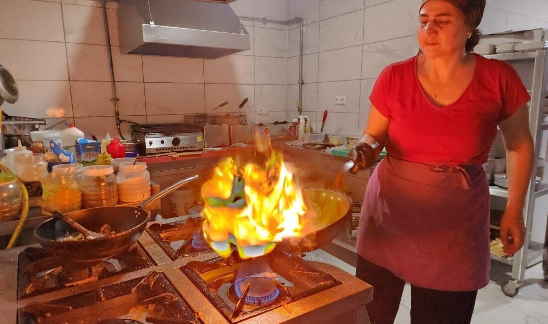 Tunceli’de 7 kadın girişimcinin kurduğu Zembul Kadın Kooperatifi, yöresel yemeklerle