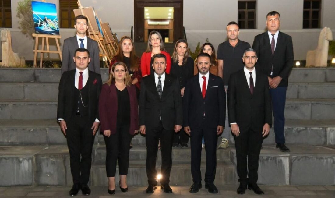 Tunceli’de düzenlenen 38’inci Ahilik Haftası ödül töreni kapsamında yılın ahisi,