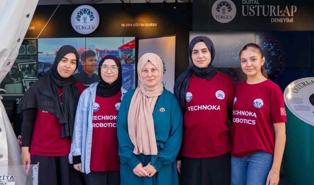 TÜRGEV, TEKNOFEST 2025’te binlerce kişiyi ağırladığı standıyla, gençliği üretime ve