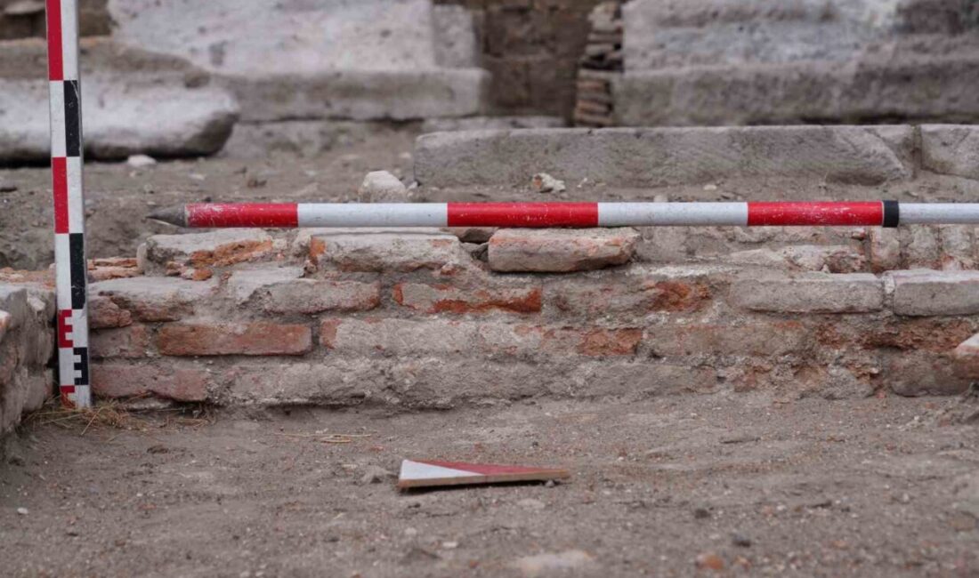 Kars’taki Ani Ören Yeri’nde sürdürülen kazılarda yeni bir Selçuklu kümbeti