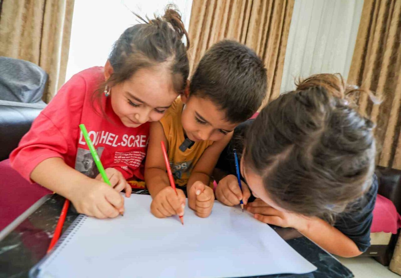 Türk Kızılay, deprem bölgesindeki ilkokul, ortaokul ve lise düzeyindeki toplam