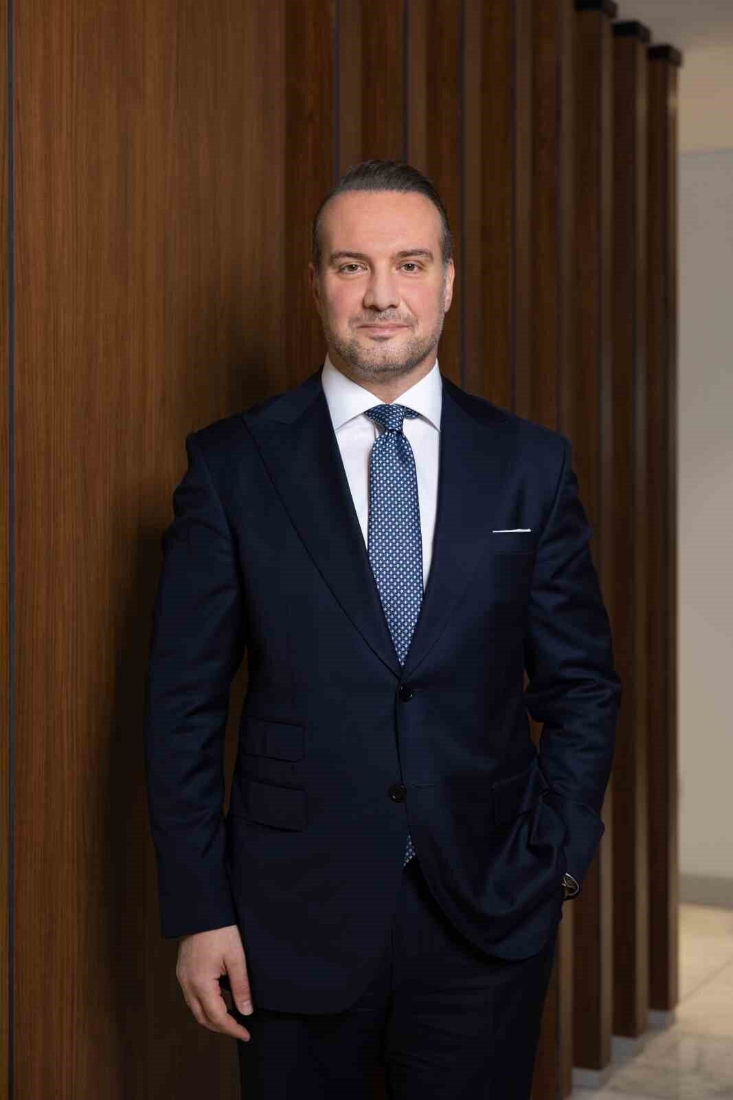 Türk Telekom, gençlere eğitim ve erken dönem kariyer fırsatları sunarak,