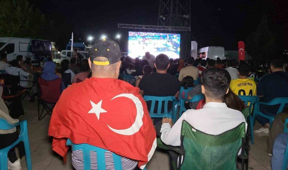 Avrupa Basketbol Şampiyonasının Türkiye ile Almanya final maçını Adıyamanlılar dev