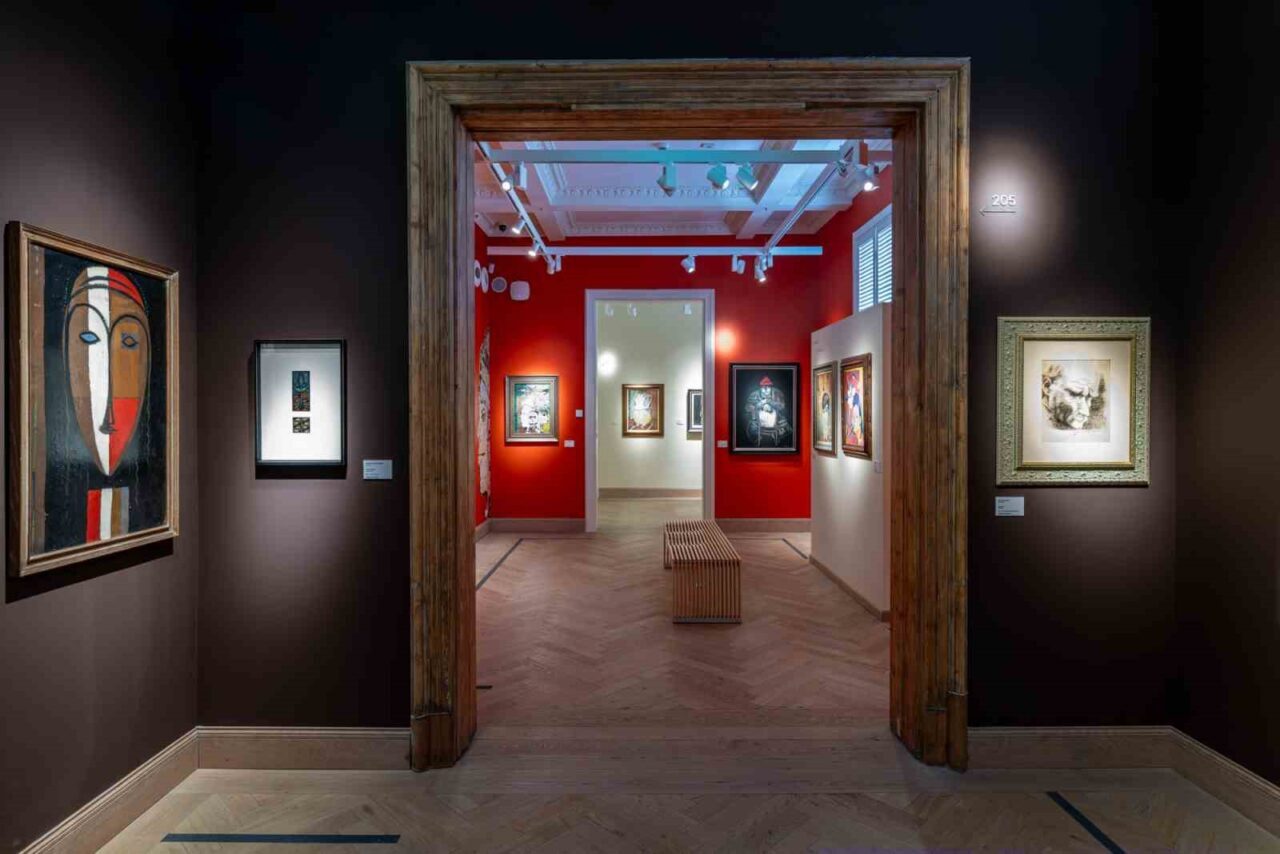 Türkiye İş Bankası Resim Heykel Müzesi’nin “Yan Yana” başlıklı yeni