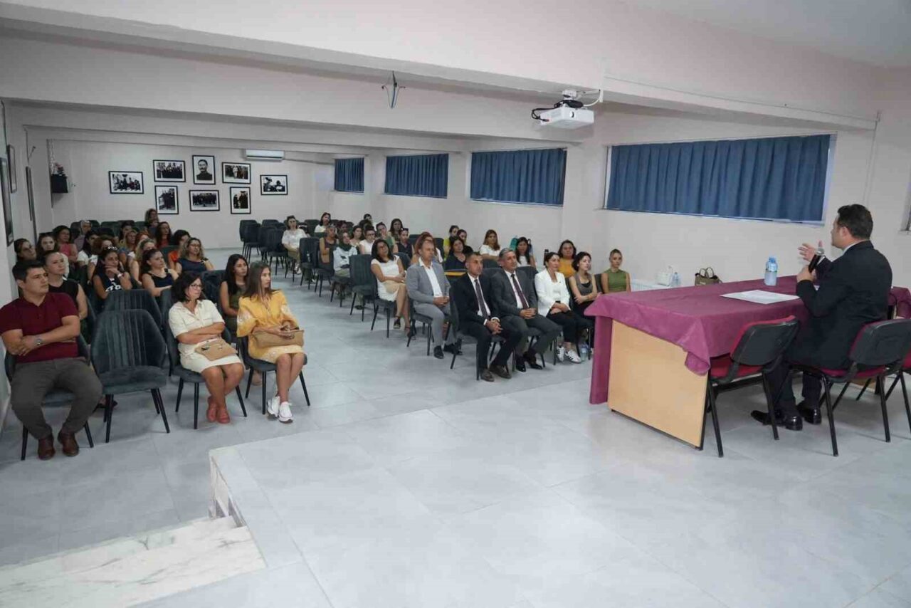 Muğla’da Türkiye Yüzyılı Maarif Modeli Okul Öncesi Programı kapsamında öğretmenlere