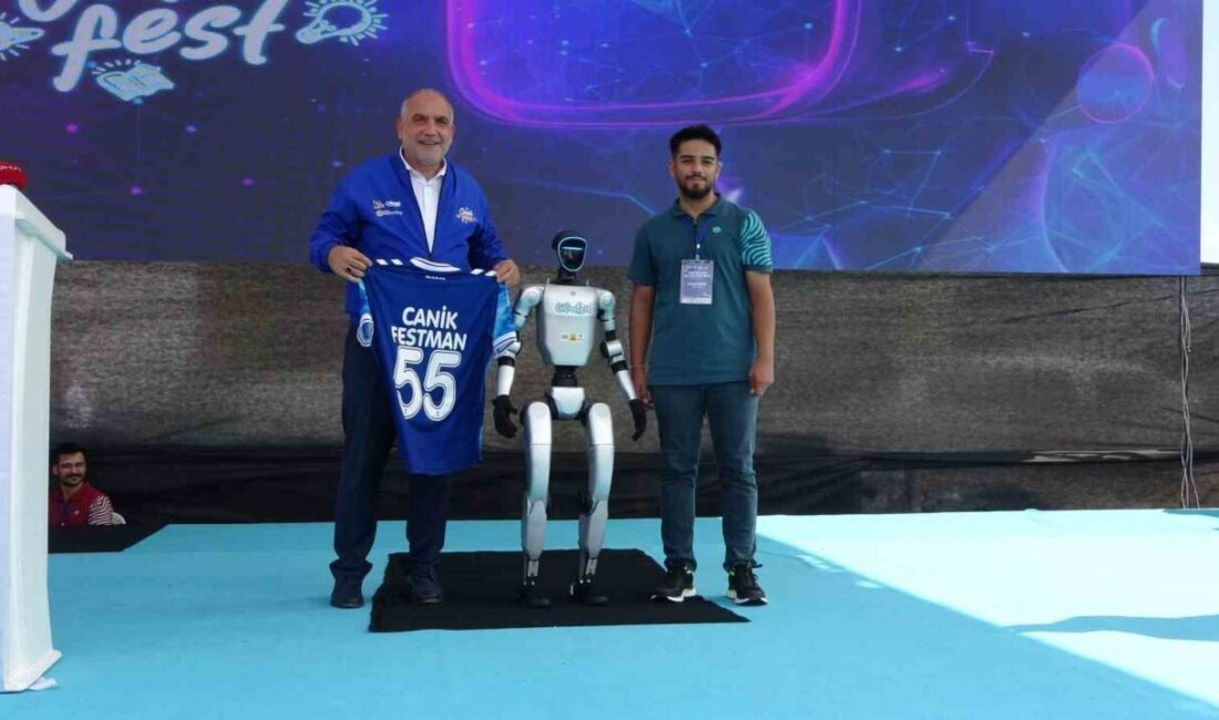 Samsun’un Canik Belediyesince düzenlenen Türkiye’nin en büyük yapay zekâ festivali