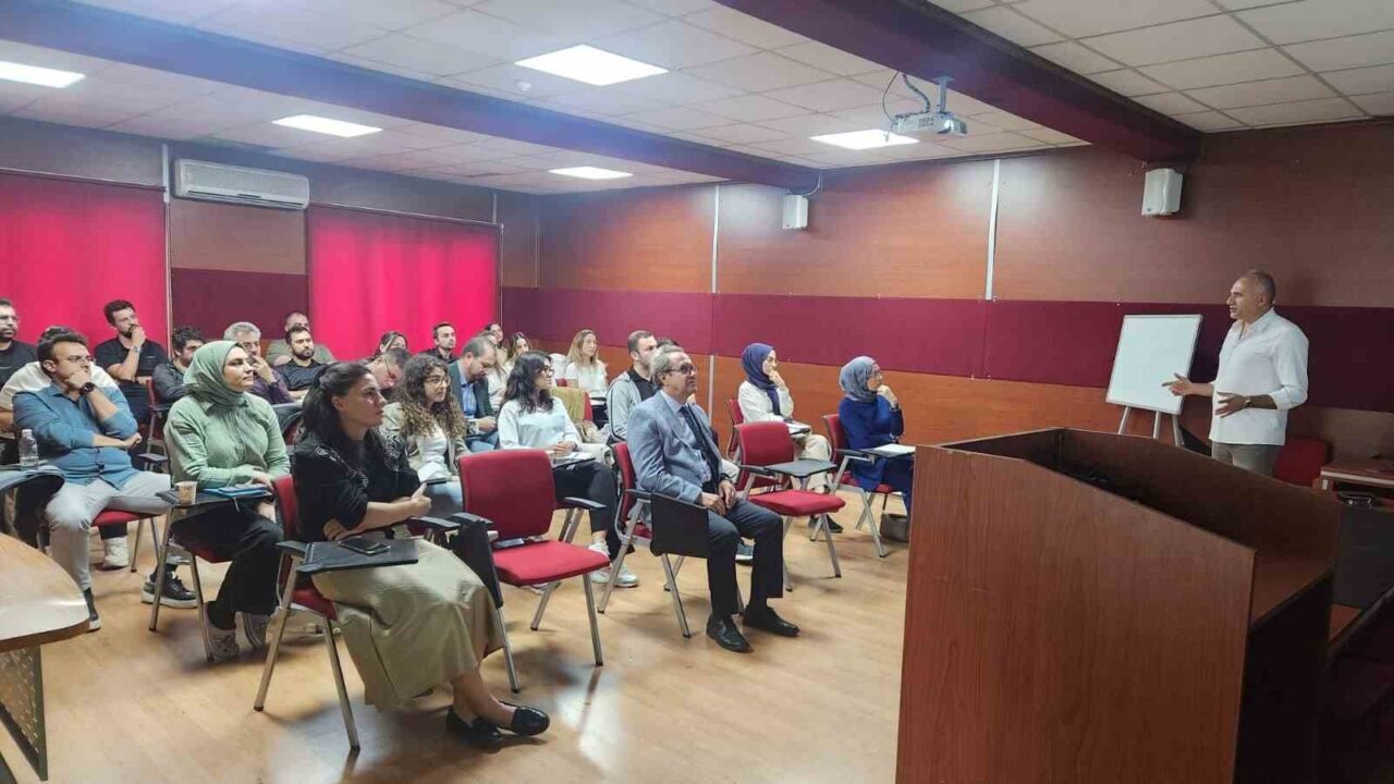 Eskişehir’de tütün bağımlılığıyla mücadele kapsamında sağlık profesyonellerine yönelik eğitim gerçekleştirildi.