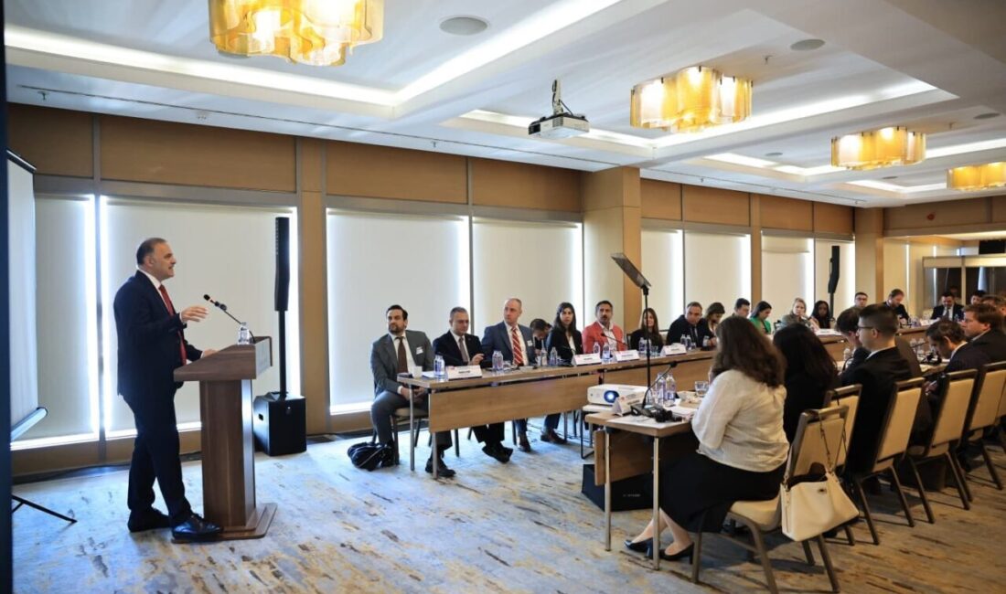 Ulaştırma ve Altyapı Bakan Yardımcısı Ömer Fatih Sayan, mobil iletişim