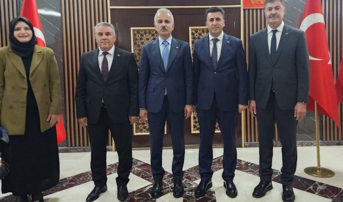 Ulaştırma ve Altyapı Bakanı Abdulkadir Uraloğlu bir dizi ziyaret ve