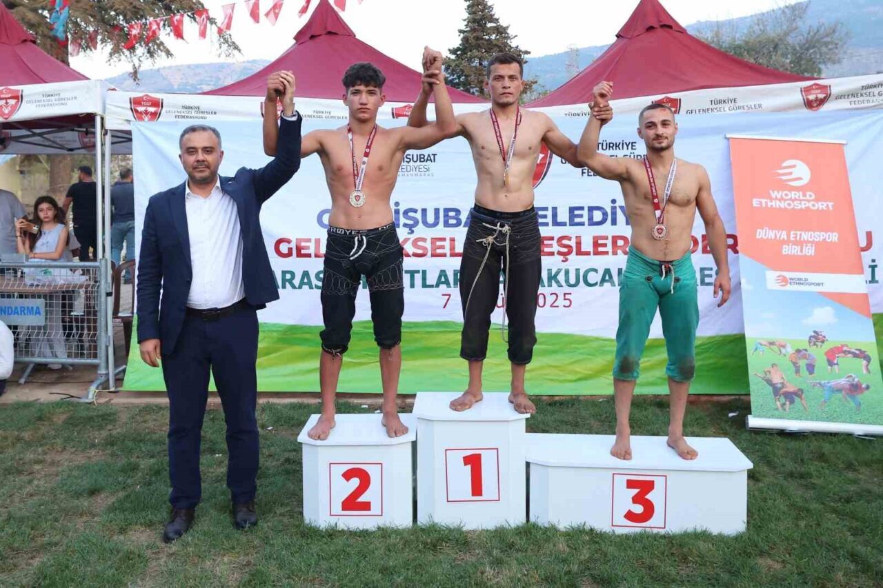 Kahramanmaraş Onikişubat Belediyesi’nin ev sahipliğinde, Türkiye Geleneksel Güreşler Federasyonu iş