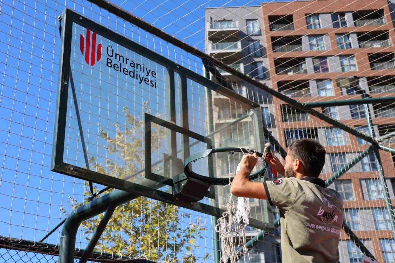 Ümraniye Belediyesi Park ve Bahçeler Müdürlüğü tarafından ilçedeki park ve