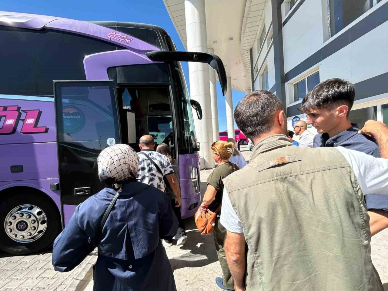 Bingöl Şehirlerarası Otobüs Terminali’nde üniversitelerin eğitim öğretime geçmesine günler kala