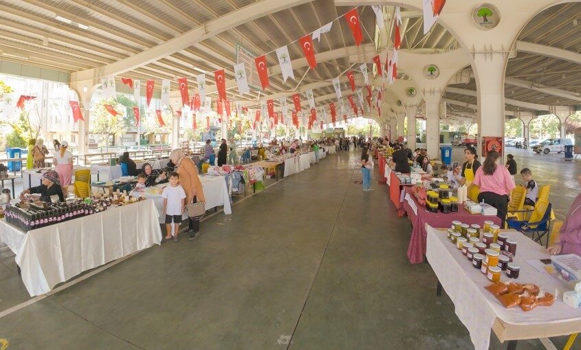 Şehitkamil Belediye Başkanı Umut Yılmaz’ın kadınların ekonomik hayatın içinde aktif