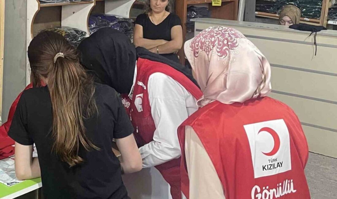 Türk Kızılay Uşak İl Merkezi, ihtiyaç sahibi 150 öğrenciye okul