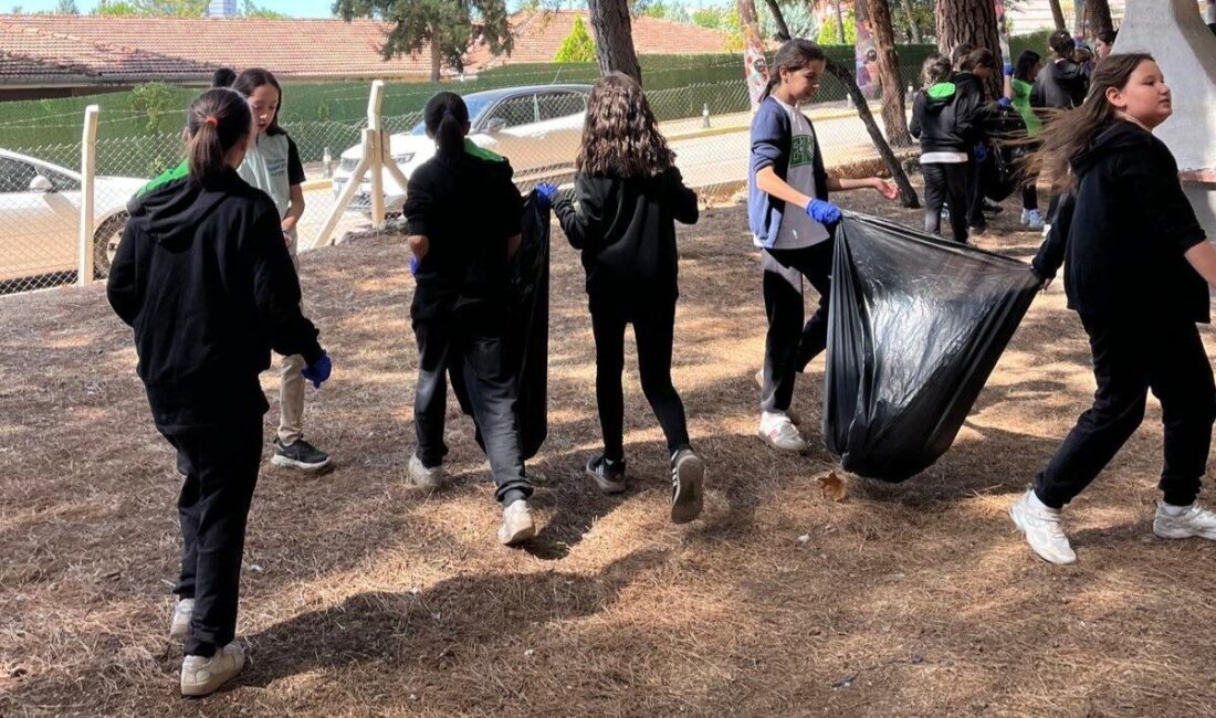 Uşak’ta Dünya Temizlik günü nedeniyle Lets Do It Uşak İl