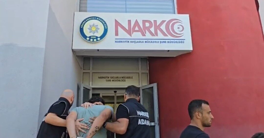 Adana’da uyuşturucu kullandığı öne sürülen bir kişi gözaltına alındı. Adana