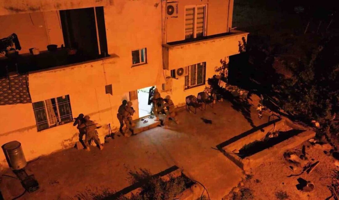 Şırnak’ta uyuşturucu tacirlerinin köy evine gizlediği uyuşturucu madde, polis operasyonuyla