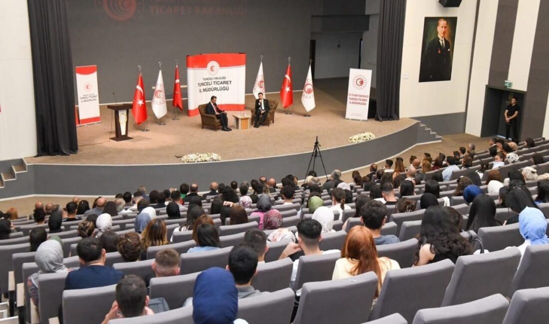 Tunceli’de Ahilik Haftası etkinlikleri kapsamında Tunceli Valisi ve Belediye Başkan