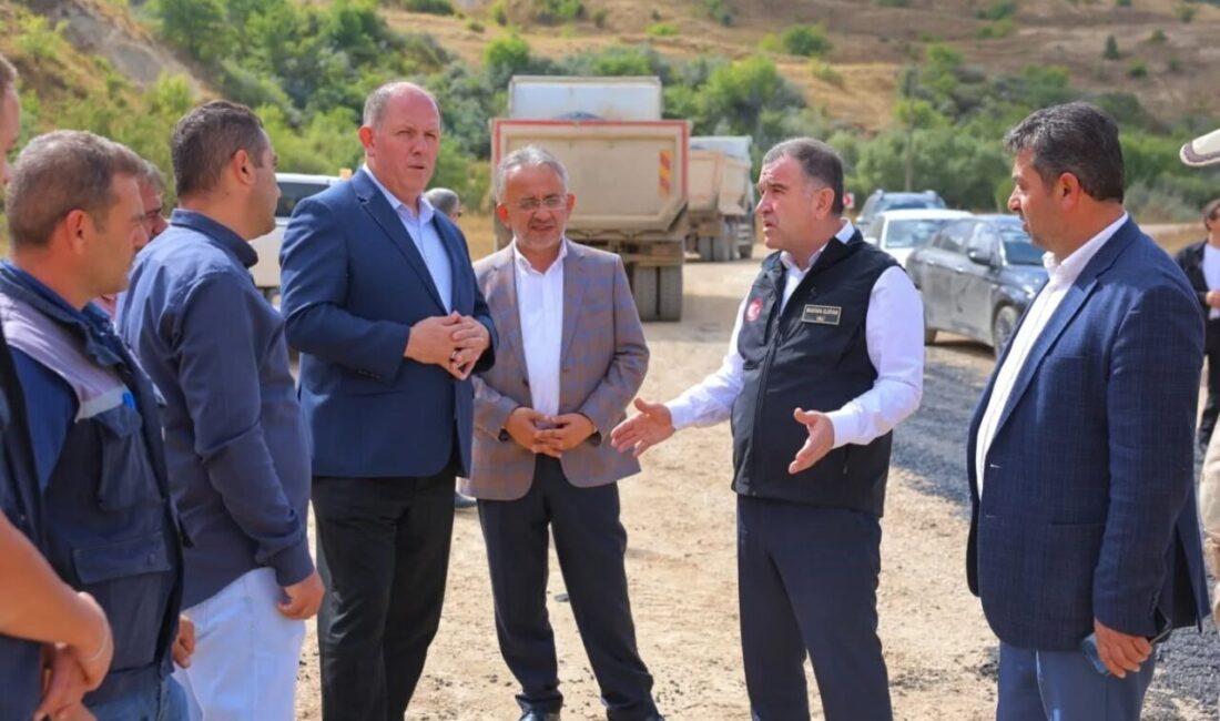 Bayburt Valisi Mustafa Eldivan, köylerde yürütülen altyapı ve yol çalışmalarını