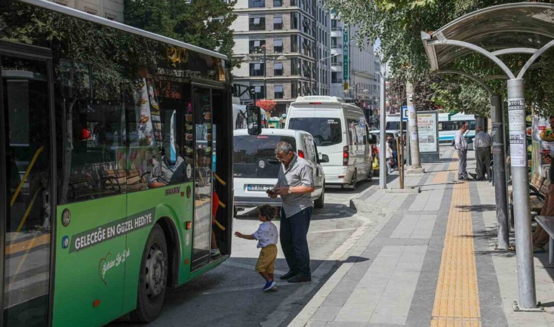 Van Büyükşehir Belediyesi, toplumda farkındalık oluşturmak amacıyla bünyesindeki toplu ulaşım