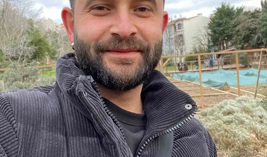 Van’ın Edremit ilçesinde meydana gelen kazada bir öğretmen hayatını kaybetti.