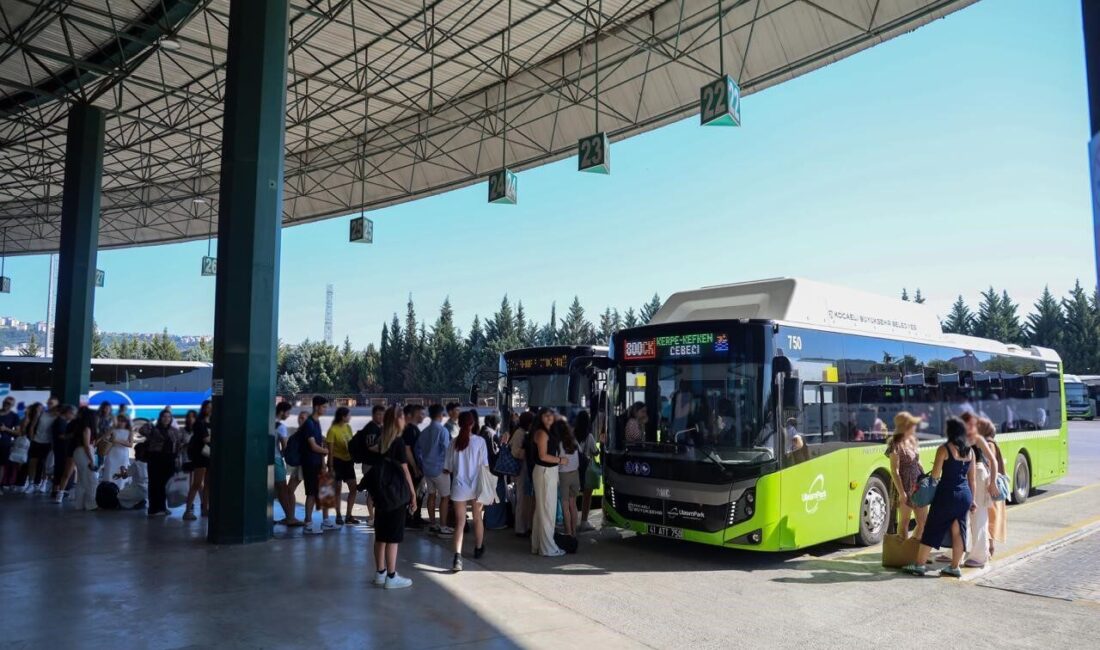 Kocaeli Büyükşehir Belediyesi, yaz sezonunda hizmet veren “800CK” kodlu otobüs