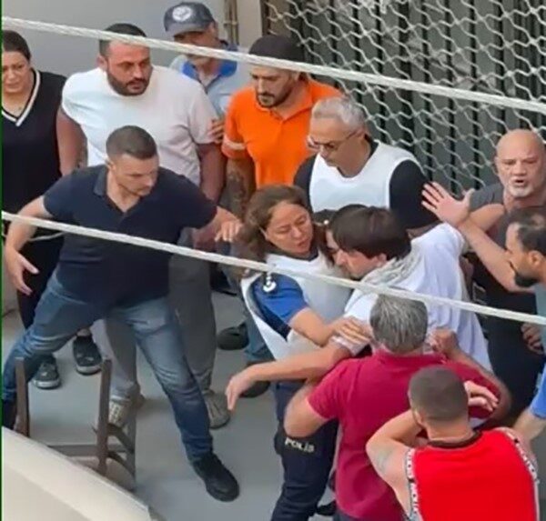 İzmir’in Balçova ilçesinde polis merkezine pompalı tüfekle saldıran ve 2