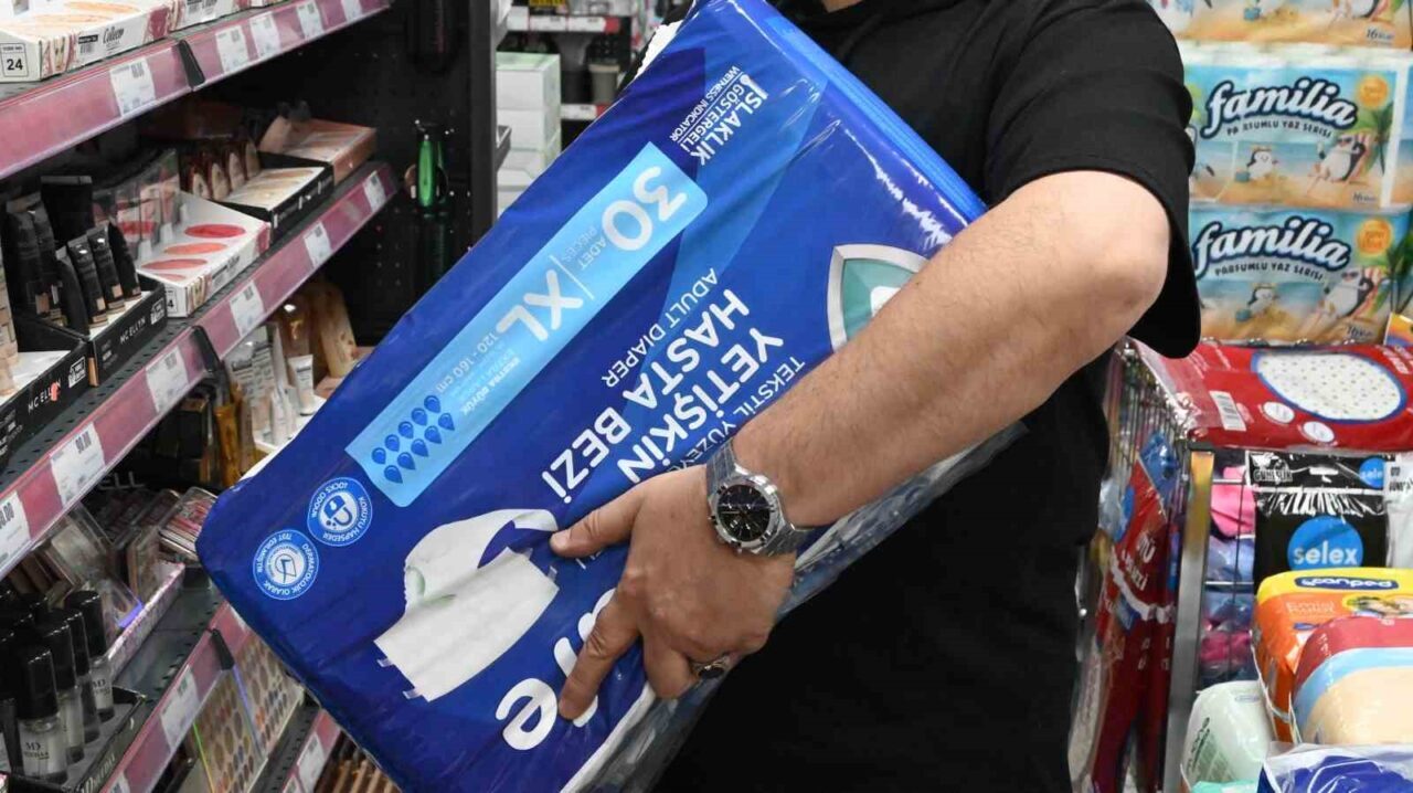 Esnaf Cengiz Kurutepe, son dönemde yetişkin bezi satışlarının arttığını belirterek