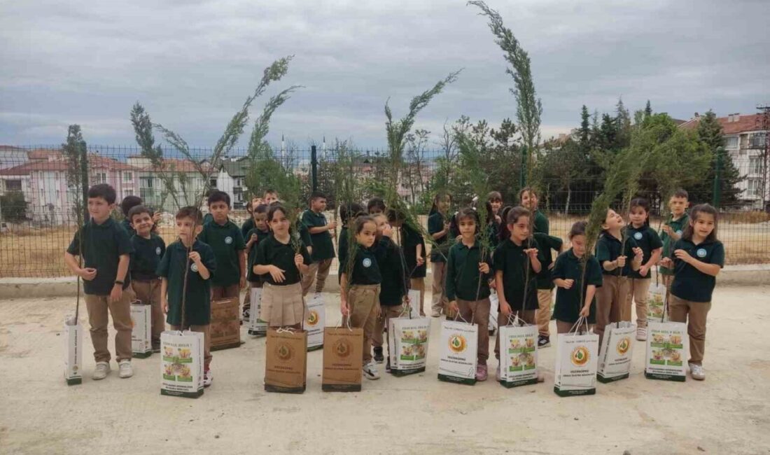 Samsun Vezirköprü Abdullah Şükrü Uluçay İlkokulu’nda 2025-2026 eğitim-öğretim yılı, öğrencilerin